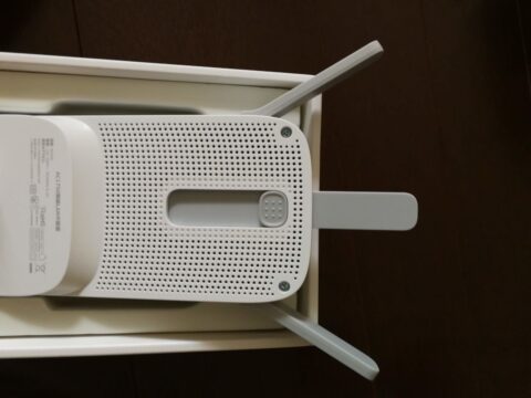 TP-LINK RE450 の裏面
